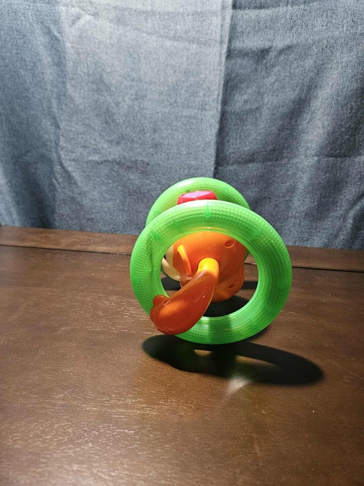 Bright Starts Roll & Glow Monkey - Juguete musical iluminado gatear a lo largo del bebé probado Foto 4 de 4