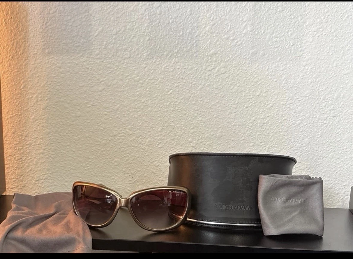 Vintage Armani Exchange Sunglasses Style AX192/S YJD Black To Gray Cat Butterfly Armani Exchange AX4140SF - Cat Eye Shiny Black Frame  main image 2
