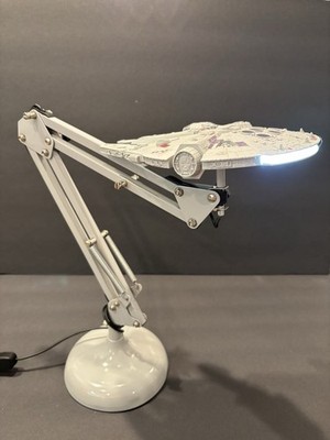 Star Wars Millennium Falcon USB Desk Lamp Posable Light Collectible