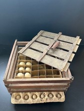 Vintage Humpy Dumpy egg crate carrier