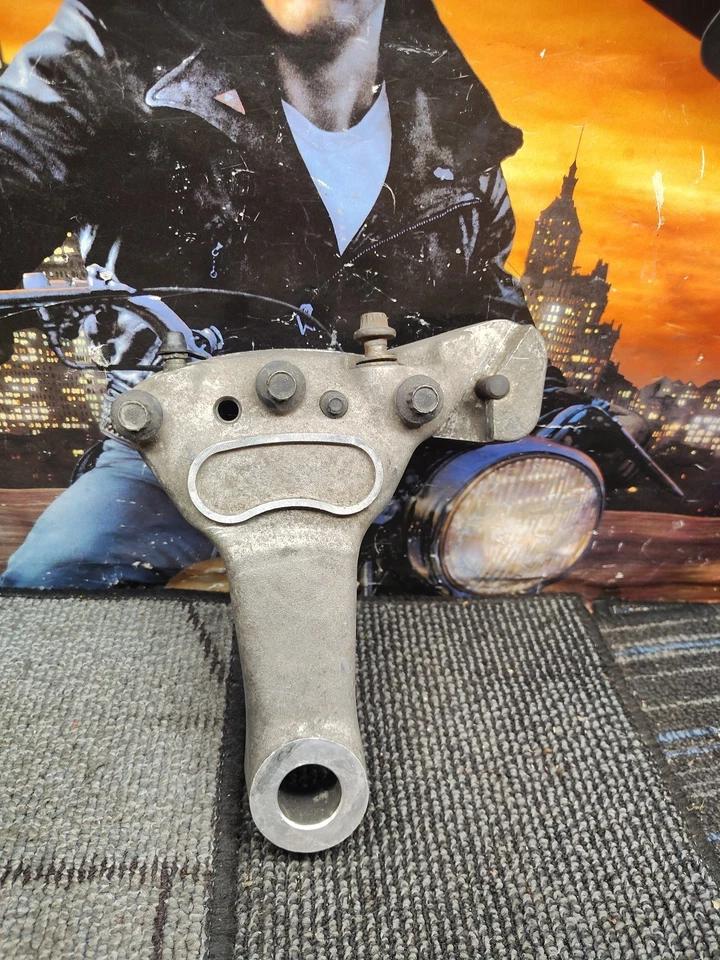 2006 HARLEY DAVIDSON Street GLIDE FLHT Rear Brake Caliper 44080-02C USED - Image 2 of 4