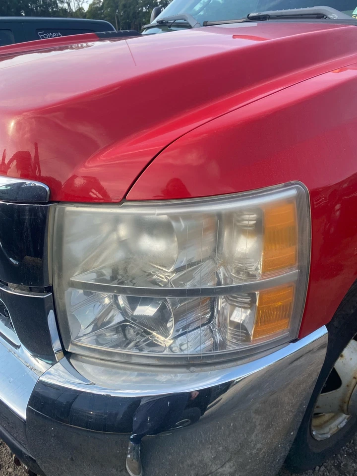Used Left Headlight Assembly fits: 2008 Chevrolet Silverado 3500 pickup Left Gra - Изображение 3 из 4
