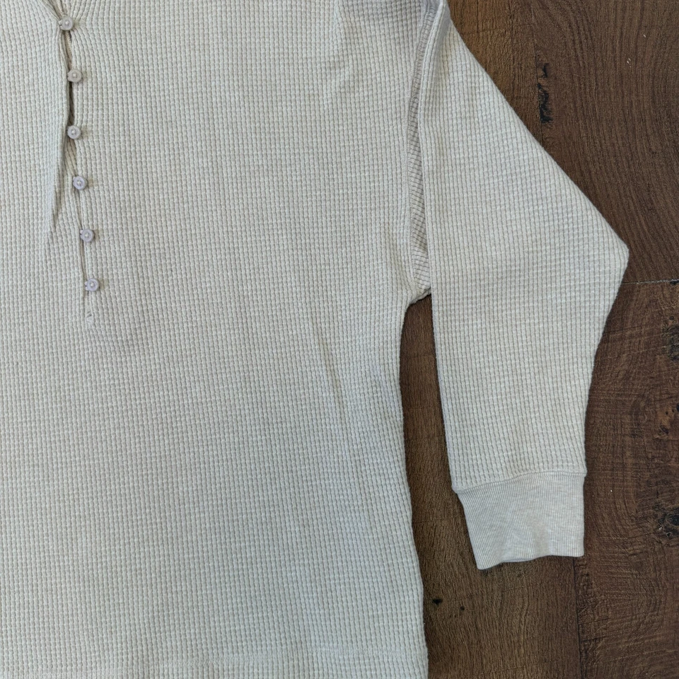 Camisa de manga larga Nike grande de yoga para mujer Foto 4 de 4