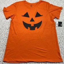 NEW Way to Celebrate Womens T Shirt sz M Orange HALLOWEEN Pumpkin Crew Neck