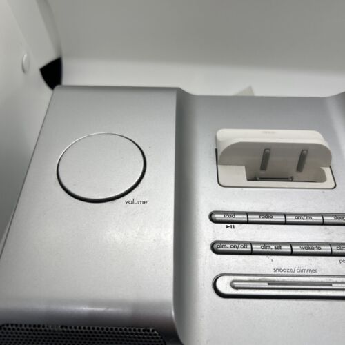 iHome iH3S iPod Clock Radio Dock Gray Special Edition - Picture 3 of 8