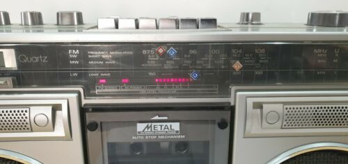 Hitachi TRK 7910E Ghettoblaster. - Bild 10 von 12
