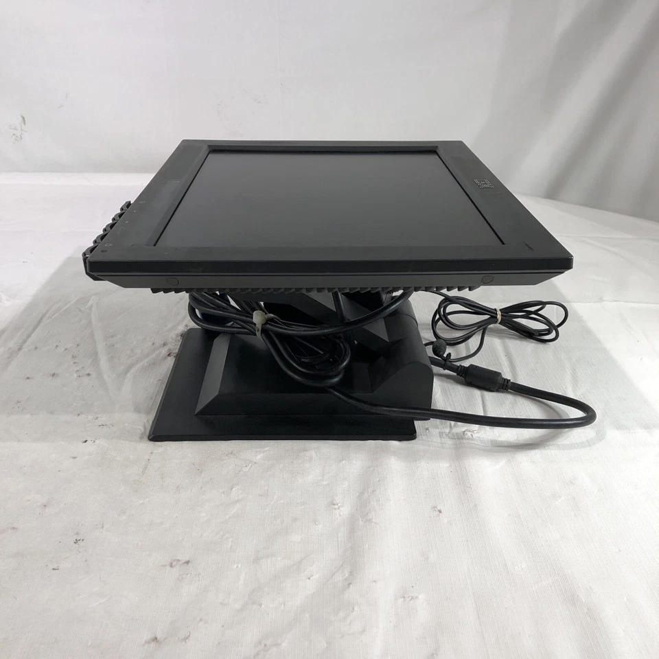 IBM 6656HG2 - CL-25 - 15" LCD MONITOR WITH POWER CORD- TESTED - Image 4 of 4