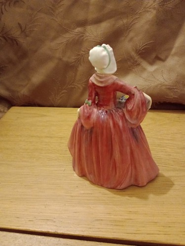 Estatuilla vintage de 1931 Royal Doulton Lady "Janet" manuscrita HN No. 1537. - Imagen 3 de 5