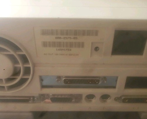 SUN SPARC IPC 47-63hz, 3,5 Diskette aus funktionierendem System entfernt - Bild 5 von 8