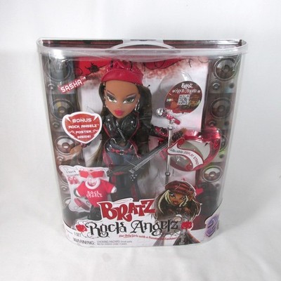 Bratz Rock Angelz AA Doll Sasha 20 Yearz Special Edition Fashion Outfits Guitar