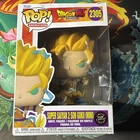 Funko Pop! Vinyl: Dragon Ball-Super Saiyan Son Goku #2305 (Mini) (Glow) (Chase)