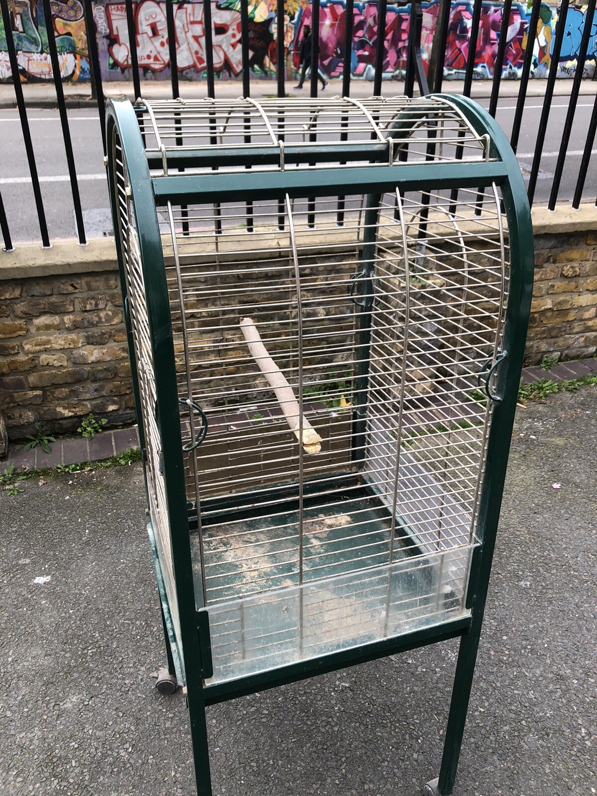 LARGE Parrot Bird Cage - Open Top - Green & Brass - Hackney E8 Niska cena, nowa praca