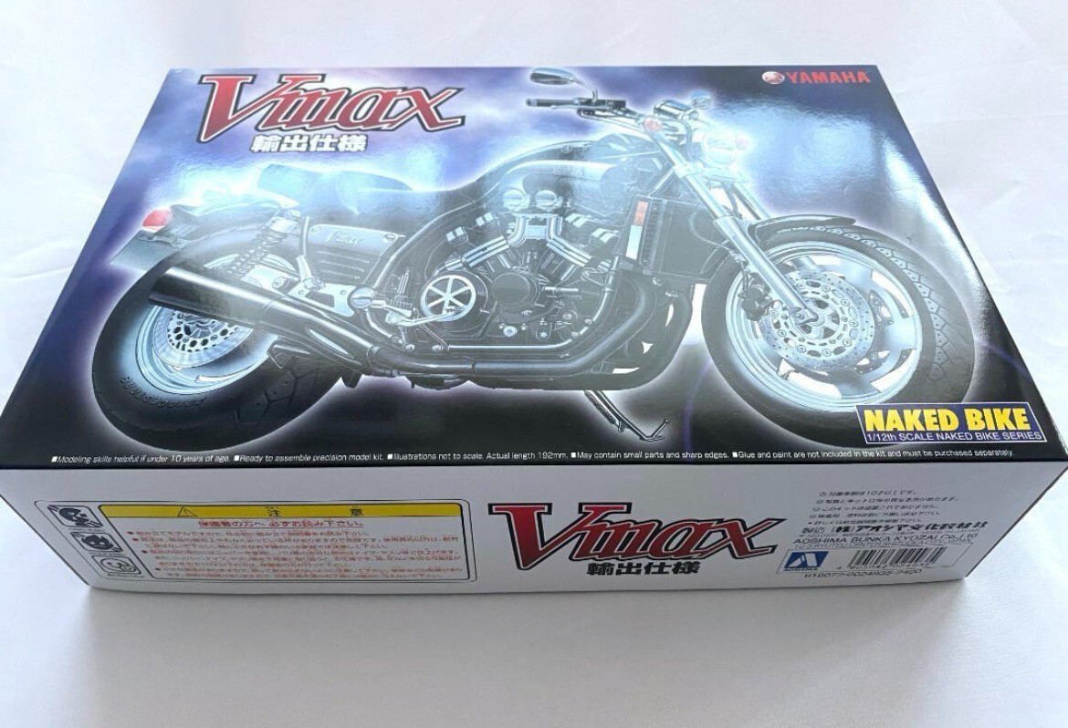 Aoshima Kyozai 1/12 naked bike No.29 Yamaha V-MAX export