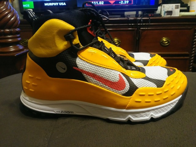 nike terra sertig yellow