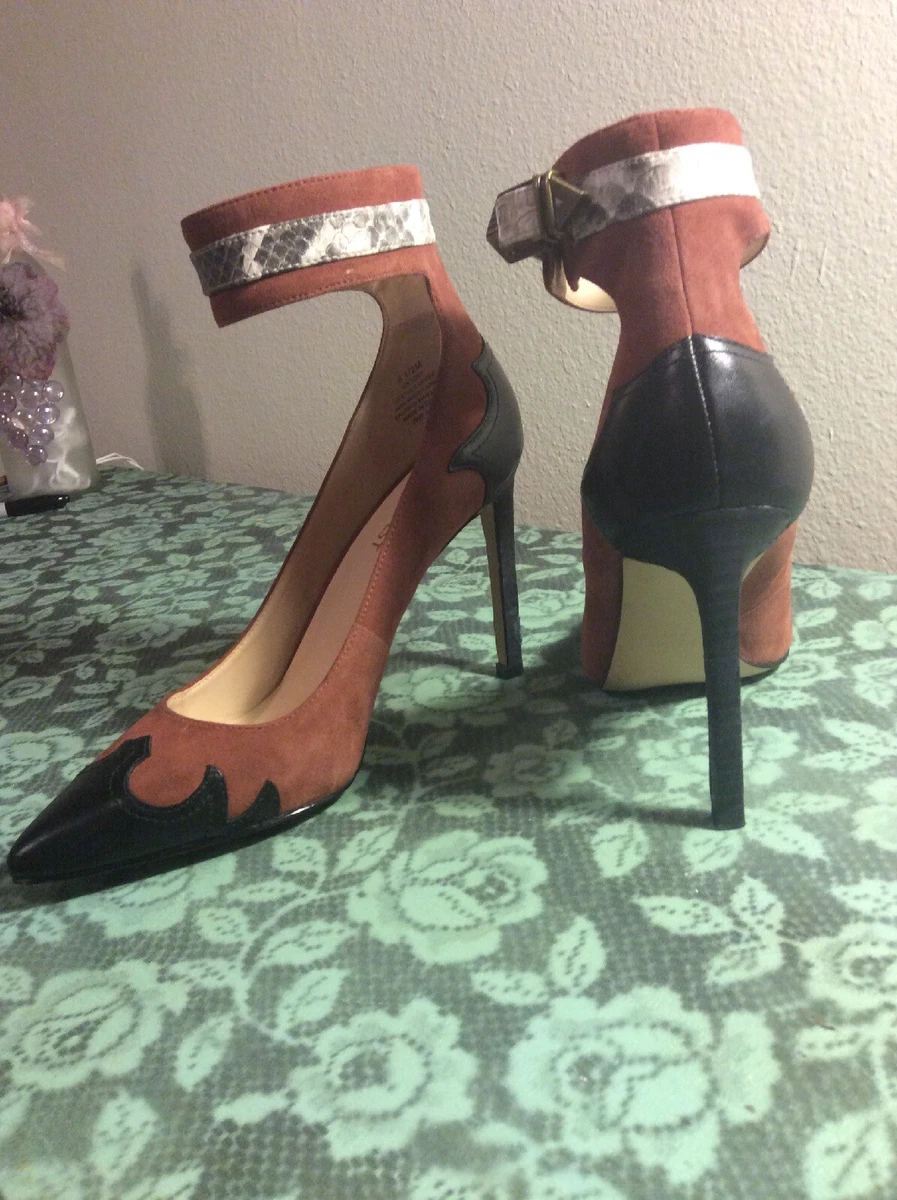 Women s NINE WEST Tony Pumps size 6.5M Cognac black