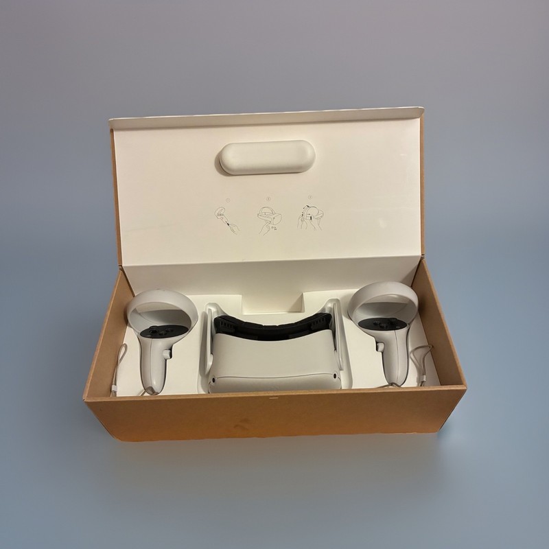 Oculus Quest 2 128GB Advanced All-in-one VR Headset, Functions Great/slight Use