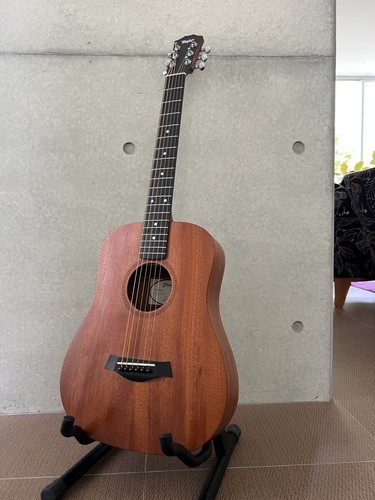 Taylor Baby BT2 3/4 size beautiful condition acoustic guitar