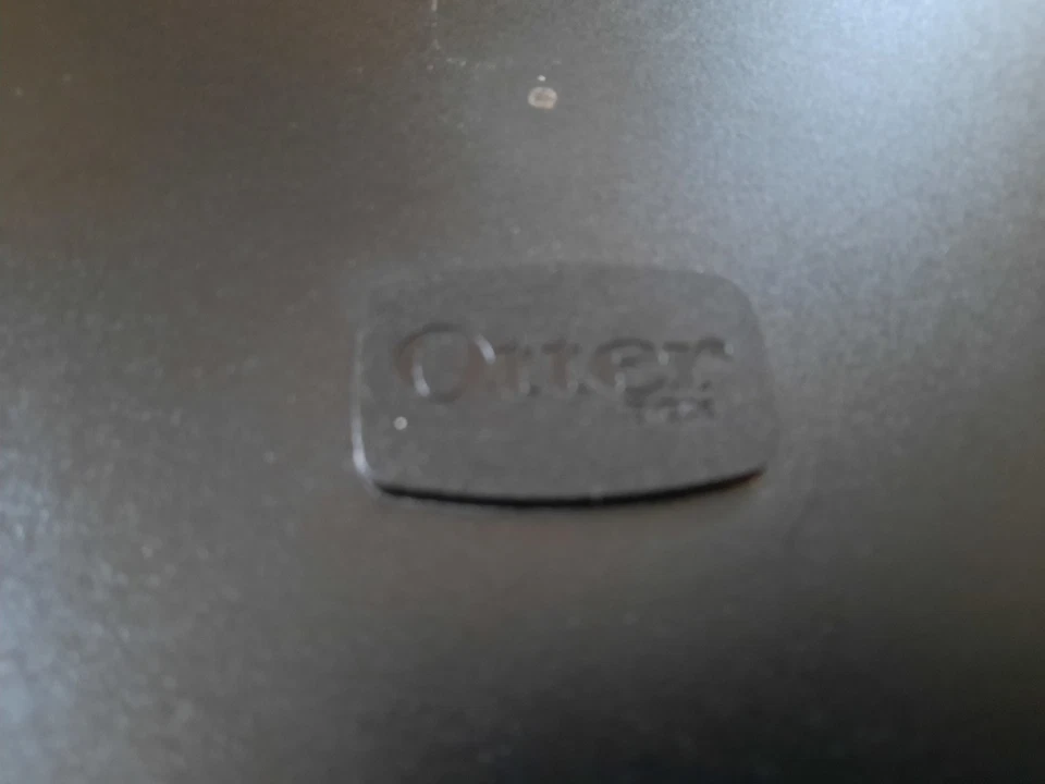 Samsung Galaxy Tab Pro SM-T520 mit Otterbox - Bild 2 von 4