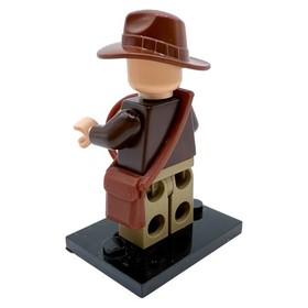 LEGO&reg; Indiana Jones Minifigure with Whip & Bag - Set 7624 - NEW