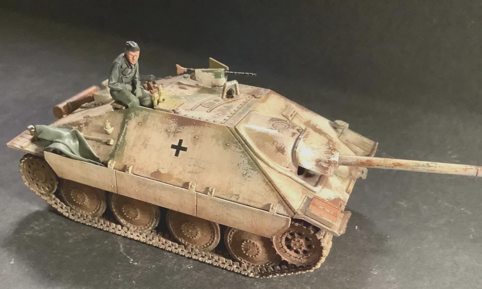 1/48 PANZER HETZER TAMIYA GEBAUT m. RESINFIGUR ARDENNEN DEZ 1944 - Bild 2 von 4