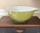 🌹Vintage Pyrex Verde Green Cinderella Mixing Bowl 443 2 1/2qt.