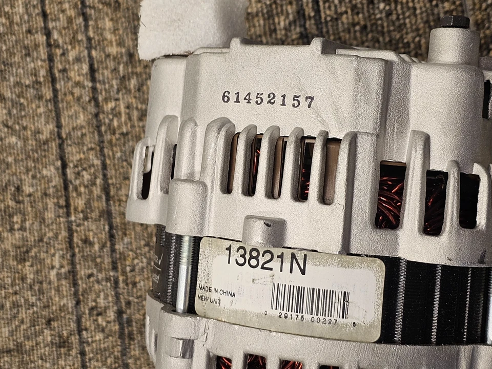 Alternador 13821N de calidad construido para Nissan Quest Mercury Villager 1999-2002 125A Foto 2 de 4