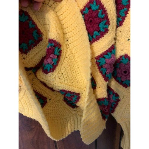 De colección Hecho a Mano Años 70 Abuela Cuadrada Manta Amarillo Talla Pequeña/Med - Imagen 7 de 11