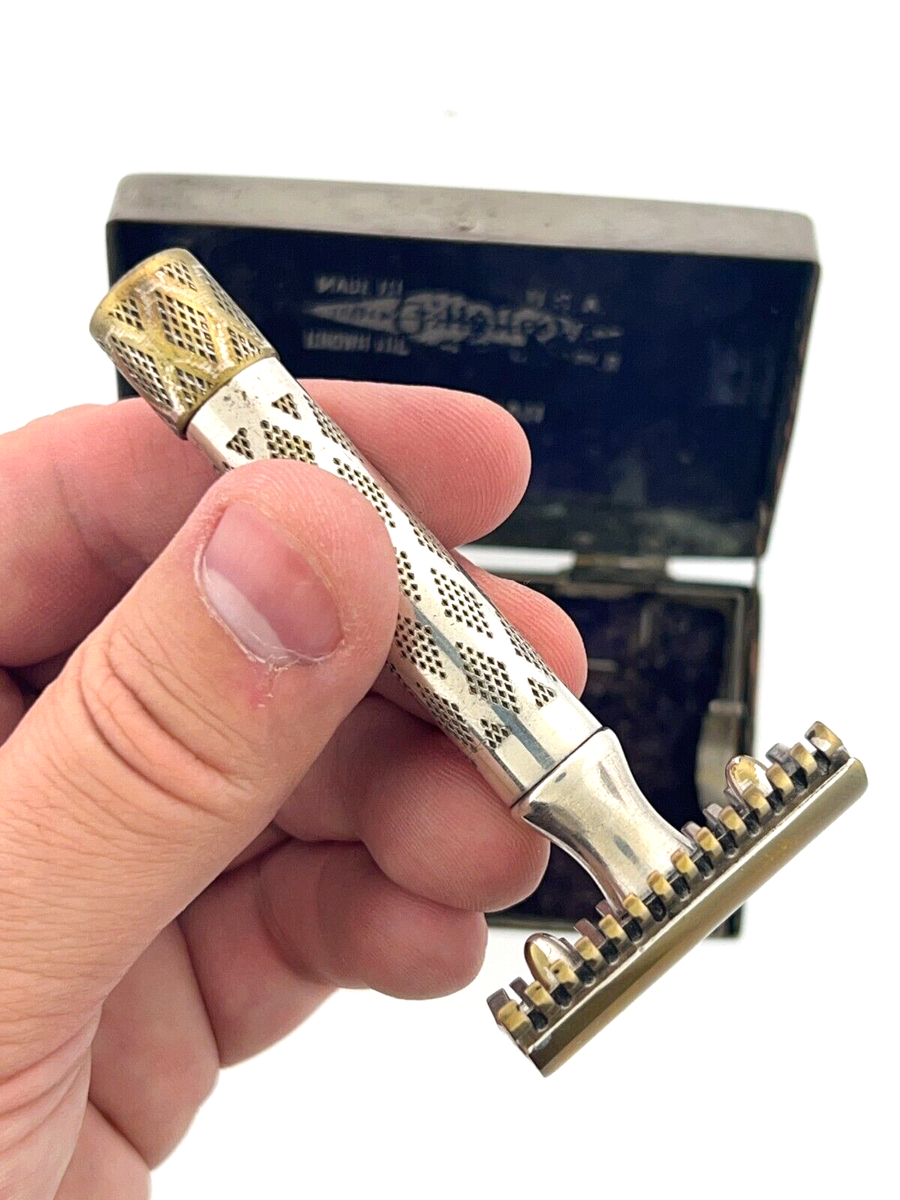セール★アンティーク★Gillette Bostonian★銀？髭剃りケース 1921-22 Early Gillette Bostonian Silver w/ Case and Razor Box