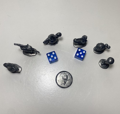 2005 Spongebob Squarepants Monopoly Replacement Pieces 7 Token Set w/ Dice EUC - Picture 3 of 6
