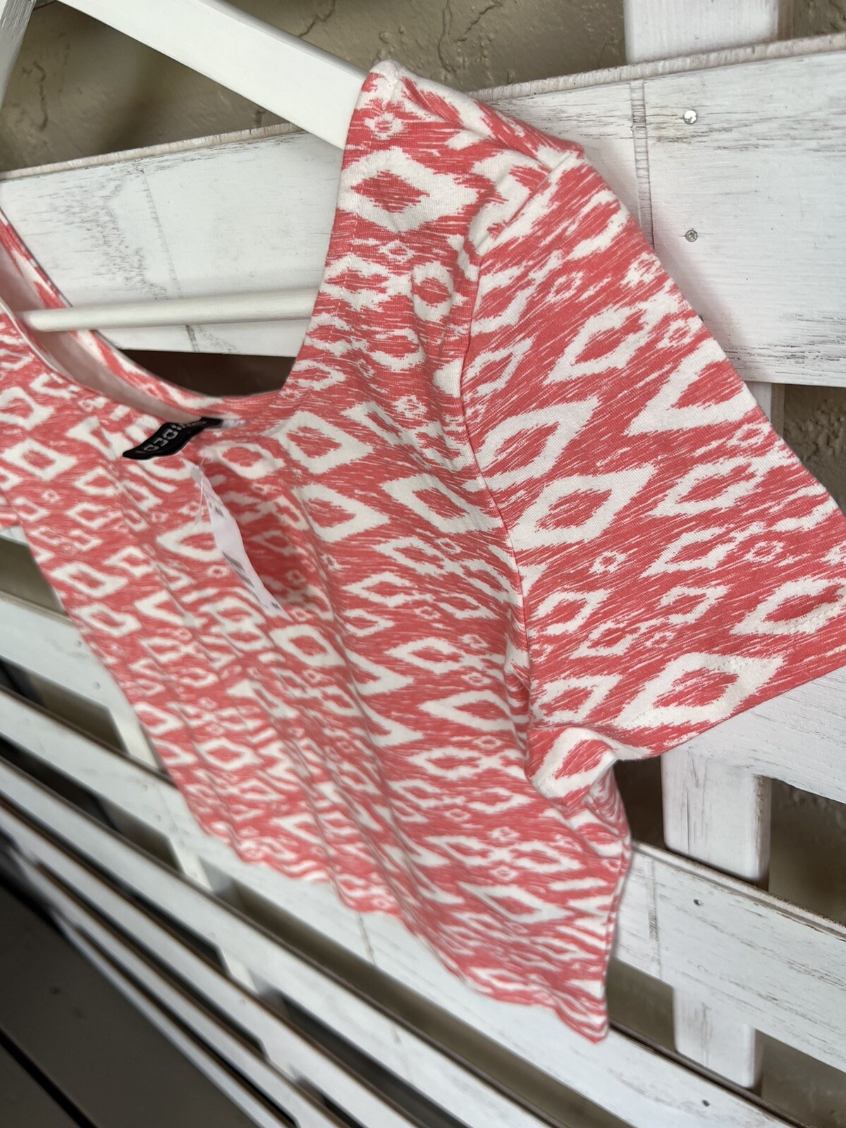 New Divided H&M Cropped Top Coral Short Sleeve Shirt Women’s Size M thumbnail 9