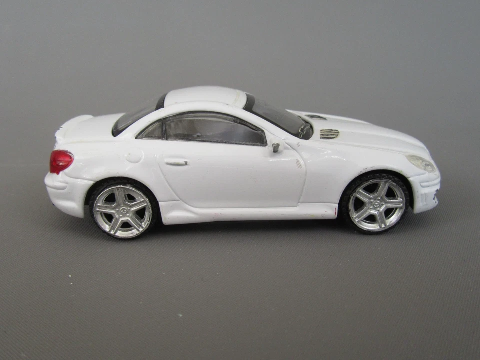 C662 Rastar China Mercedes-Benz R171 SLK 55 AMG 2004 Blanco 1:43 - Imagen 4 de 4