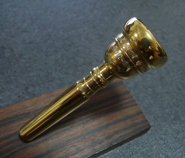 Boquilla trompeta chapada en oro vintage Parduba 4-1/2 Foto 2 de 3