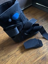 United Ortho USA14115 Short Air Cam Walker Fracture Boot, Medium, Black