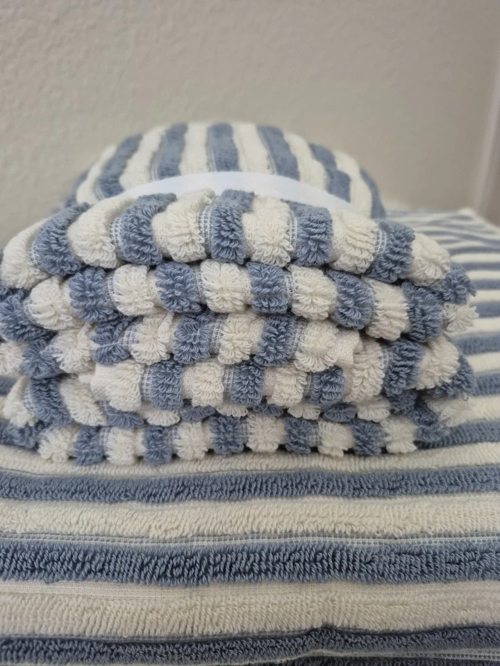 Juego de toallas de baño Rachel Zoe 4 piezas (2 baños + 2 toallas de mano) blanco y azul claro NUEVO Foto 4 de 4