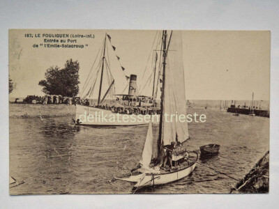 LE POULIGUEN entrance to the Port ship Emile Solacroup FRANCE France postcard old postcard