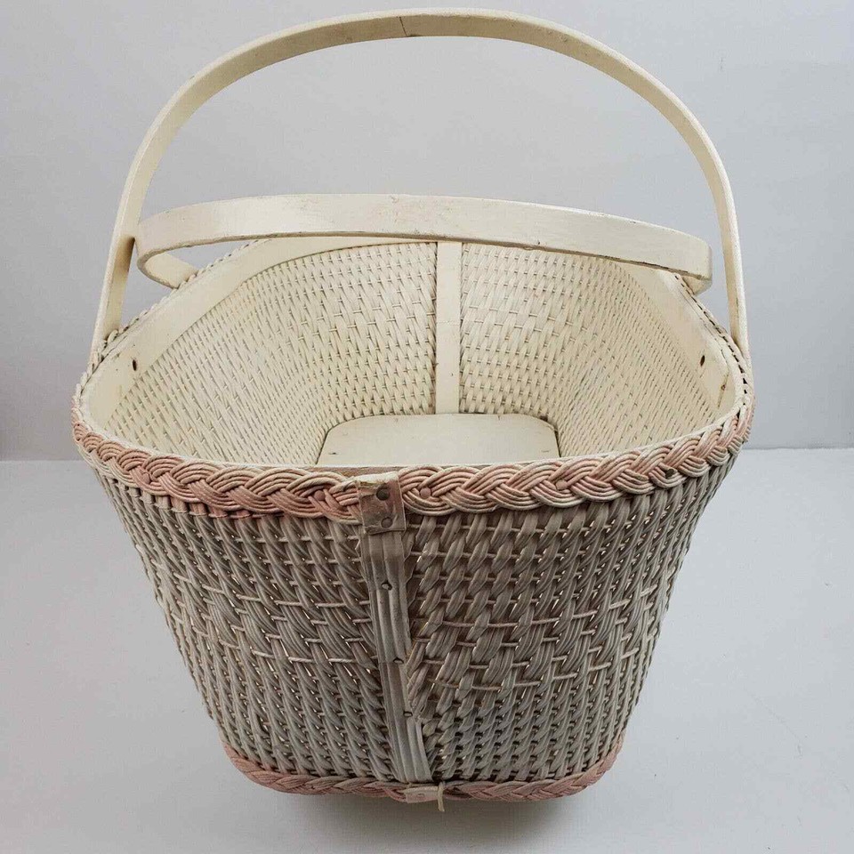 Vintage Hawkeye Quality Burlington Basket Co Baby