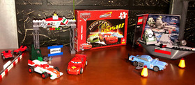 LEGO 8426 Disney Cars 2 Escape at Sea 100% Complete Set & EXTRA LEGO CARS Items!