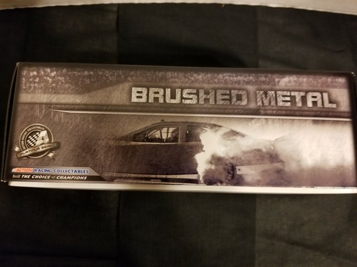 1:24 ACTION 2010 #88 AMP ENERGY NATIONAL GUARD BRUSHED METAL DALE EARNHARDT JR - Picture 5 of 7