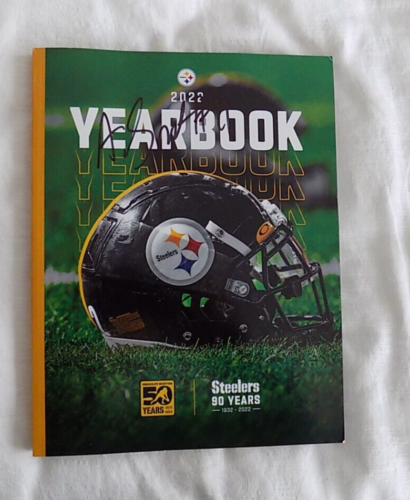 Pittsburgh Steelers 2022 Yearbook with Aaron Smith Signature - Picture 1 of 1