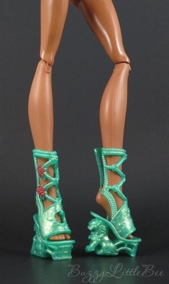 Jinafire Long Gore-geous Oasis Jade Green Foo Dog Boots Monster