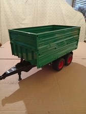Bruder Landwirtschaftlicher Muldenkipper Anhänger Grün