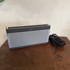 Bose SoundLink III Wireless Bluetooth Speaker Silver model 414255, Silver&Black
