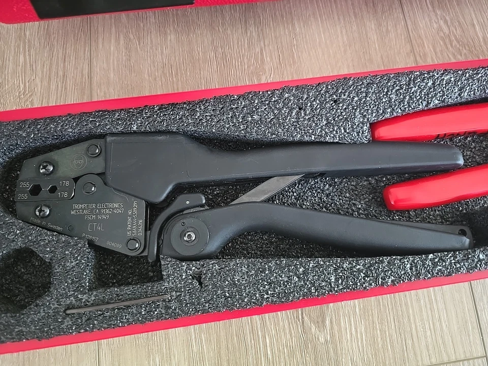 Trompetero ISO 9001 TK-1 Coaxial Conector BNC Herramienta de Crimpado CT4L y Pelacables 010-0055 Foto 2 de 4