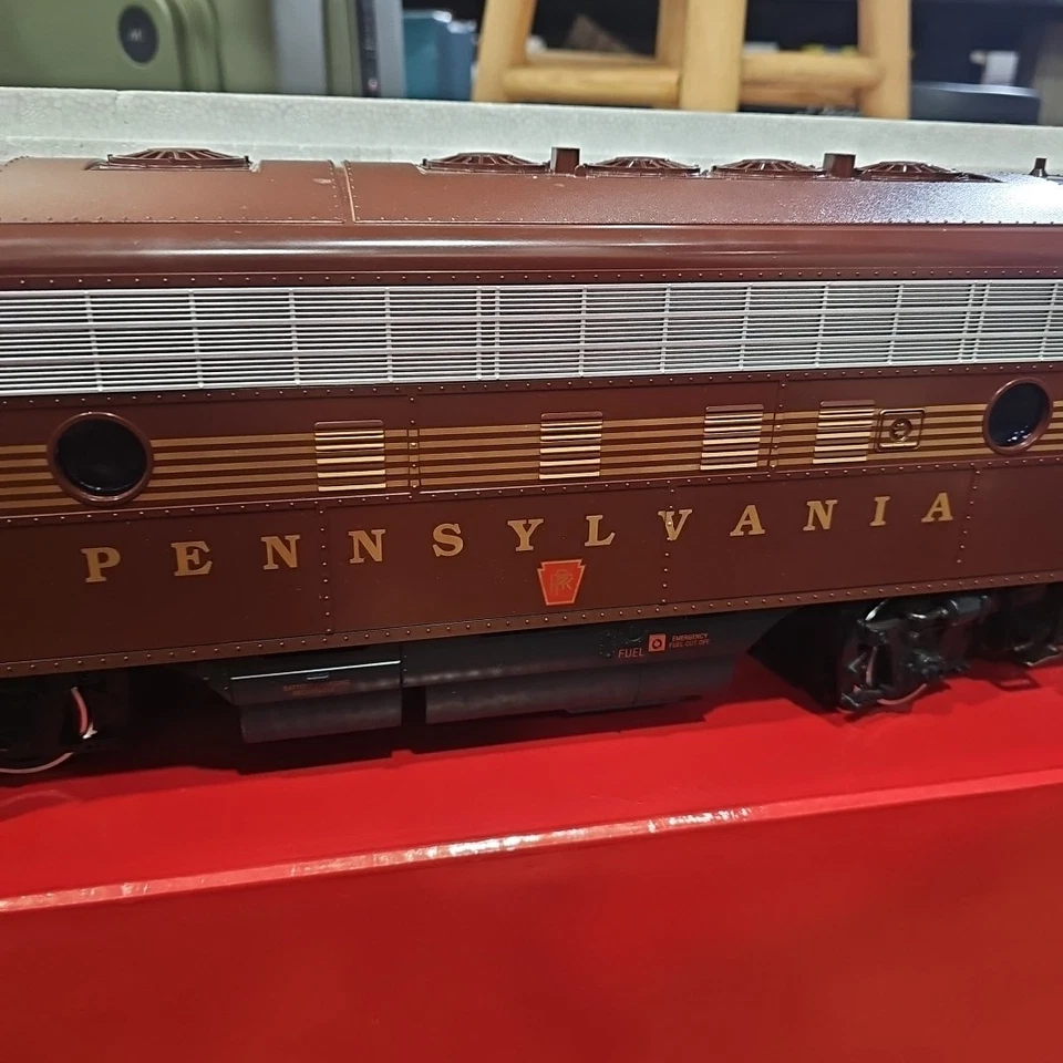 LGB 25570 PRR/Pennsylvania F7 A-Unit Diesel Locomotive G Scale - Image 3 of 4