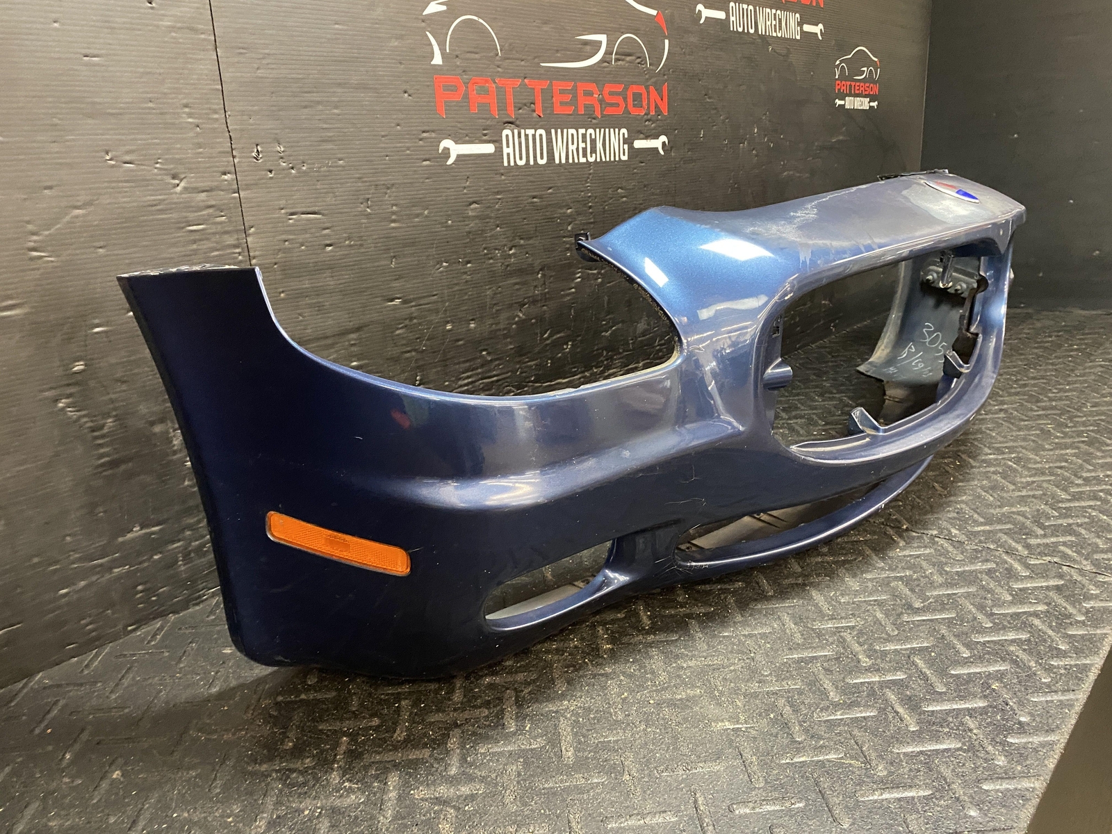 2006 MASERATI QUATTROPORT FRONT BUMPER COVER BLUE SEBRING METALLIC 203852