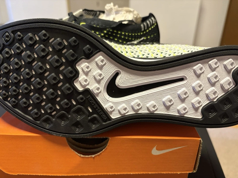Nike Flyknit Racer Oreo black-white NEU OVP US 9 EU 42,5 ungetragen - Bild 3 von 4
