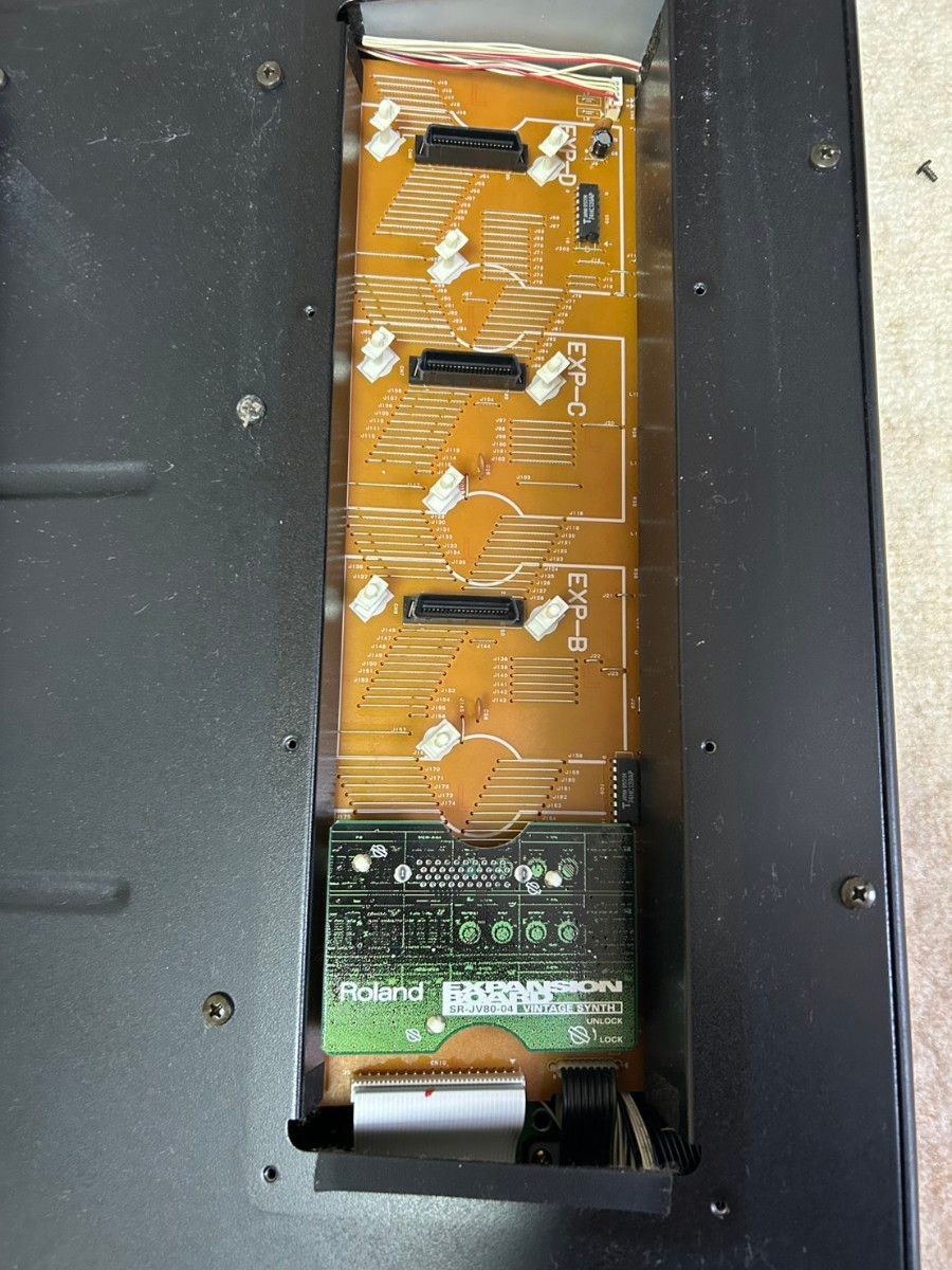 Roland XP-50 Synth w/ SR-JV80-04 Expansion Board Junk For Parts