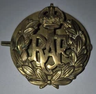 WW2 ERA KINGS CROWN ROYAL AIR FORCE REG RAF CAP BADGE + BACK PLATE & COTTER PIN