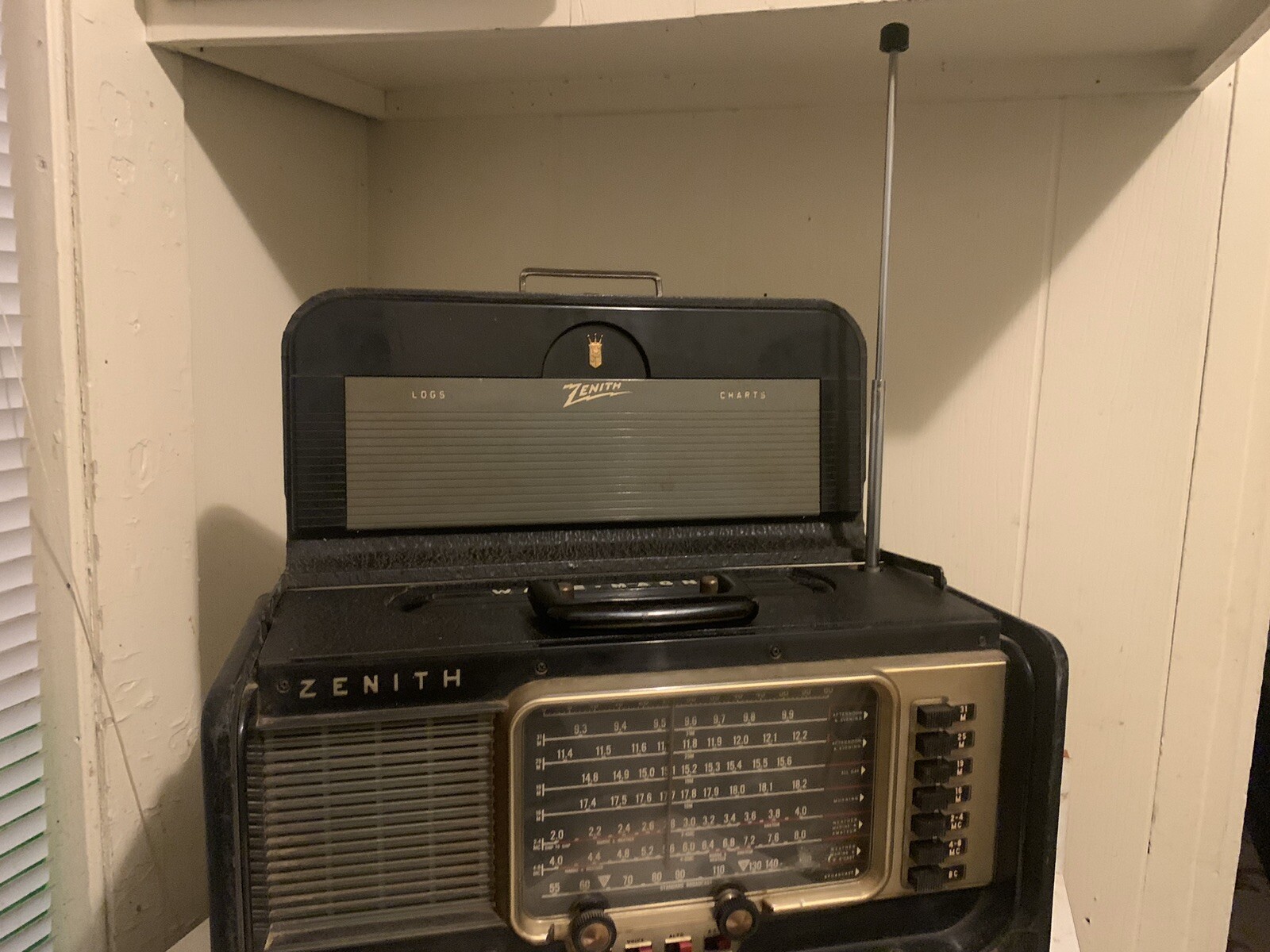 Vintage Zenith TransOceanic Wave Radio R600 SOLD AS PARTS NOT