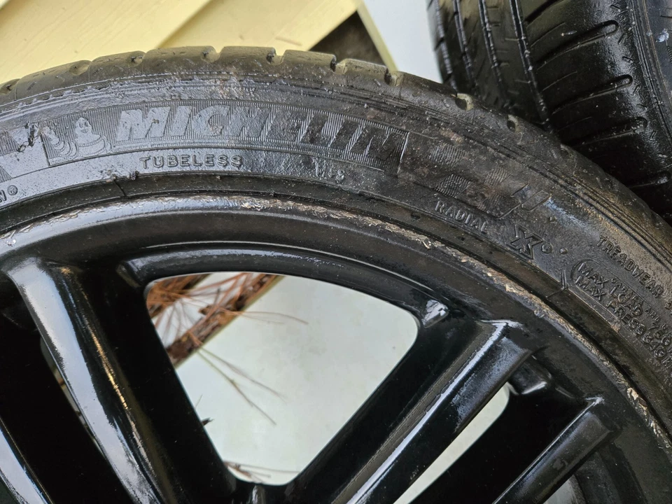 oem 06-07 infiniti M set of 4 19" black including tires - Image 3 of 4